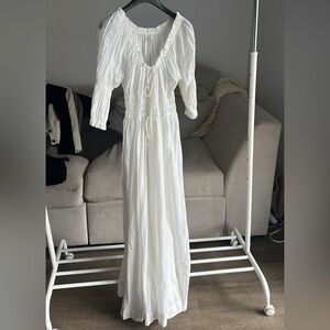 ❌SOLD❌Dôen white dress
